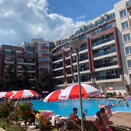 Апартаменты Admiral Plaza A1 Sunny Солнечный берег
