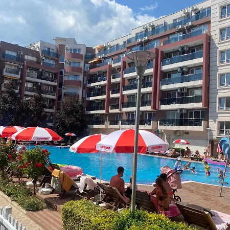Admiral Plaza A1 Sunny Apartmán *